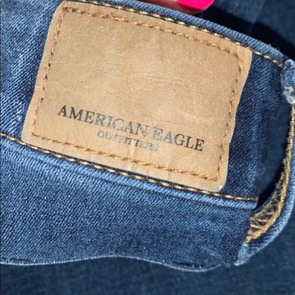 Size 0 American Eagle jeans - Picture 2 of 4